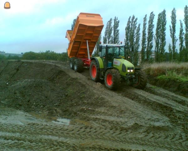 Tractor + kipper Claas 697 + Veenhuis